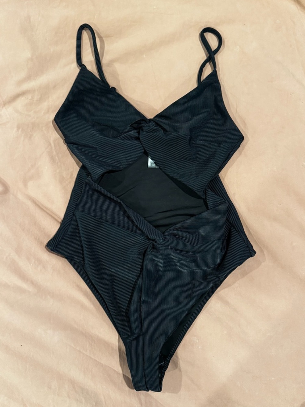Beach Riot Aviva One-Piece Swimsuit - Picture 3 of 6